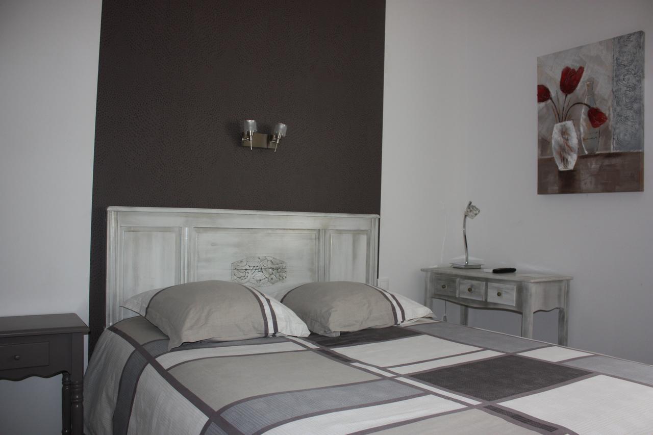 Hotel Le Midi Montaigu-de-Quercy ภายนอก รูปภาพ