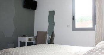 Hotel Le Midi Montaigu-de-Quercy ภายนอก รูปภาพ